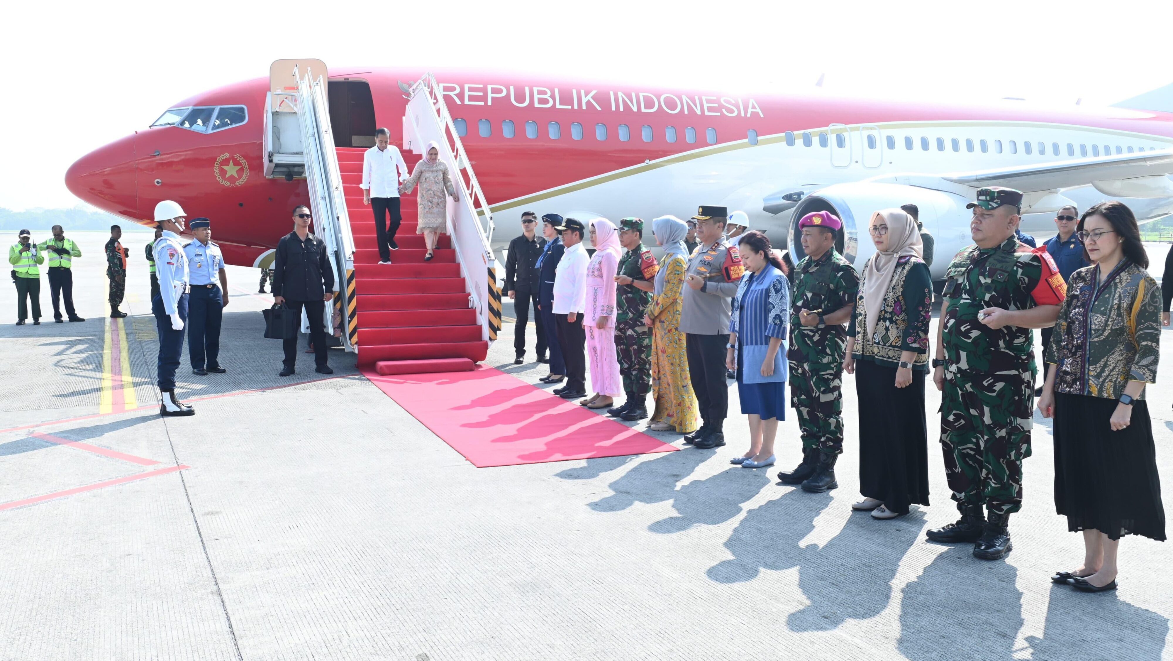 Visiting North Sumatra, President to inaugurate red edible oil pilot plant
